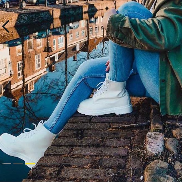 1460 mono smooth leather lace up boots white